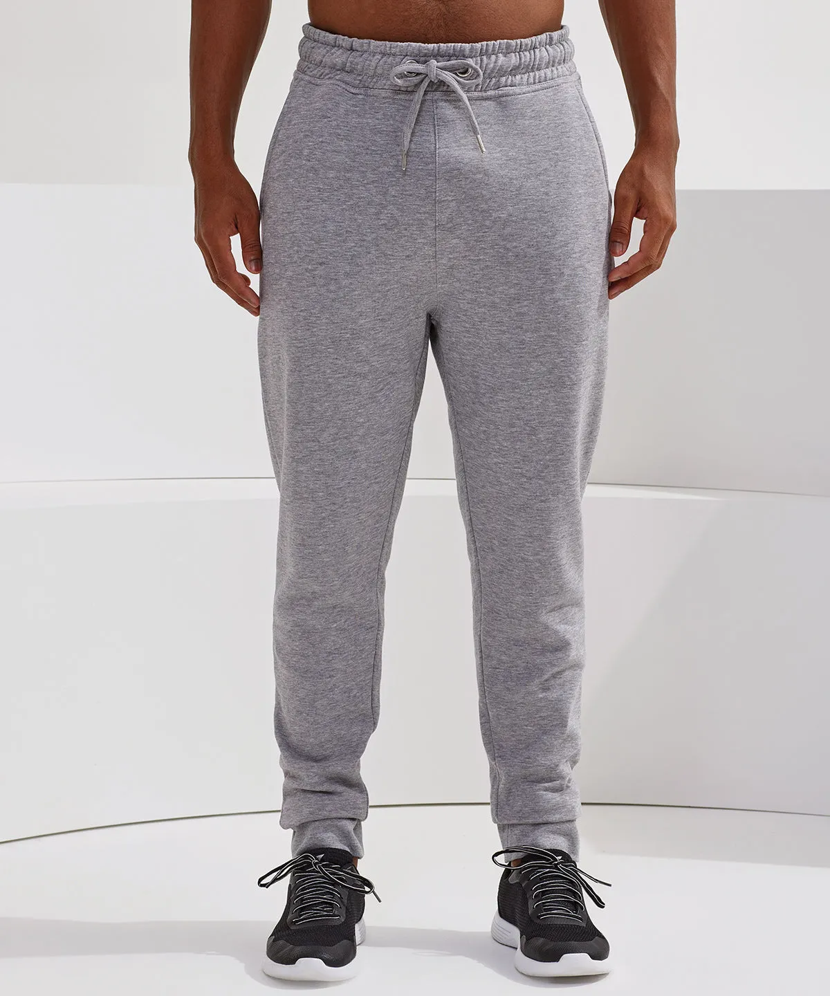 Black - TriDri® fitted joggers