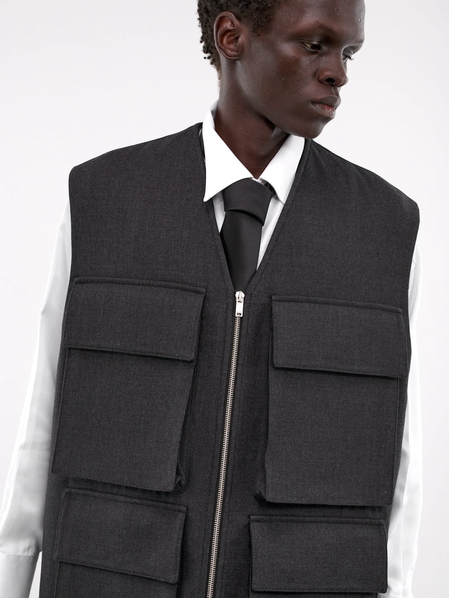 Cargo Vest (J21FB0136-J40203-CHARCOAL)