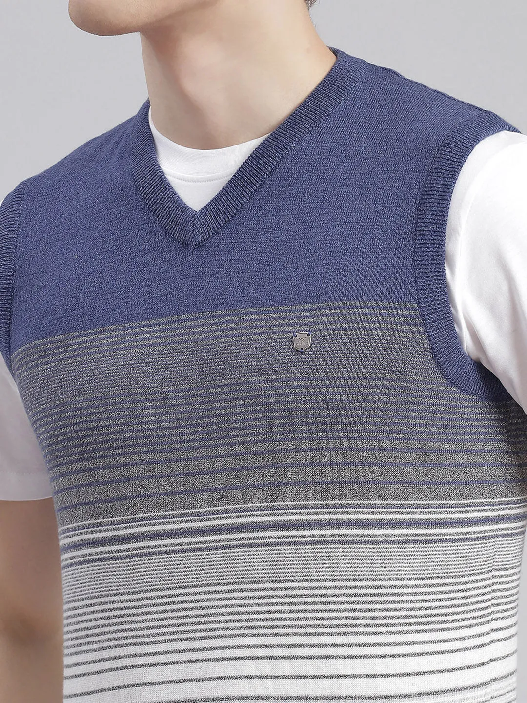 Men Blue Stripe V Neck Sleeveless Sweaters/Pullovers