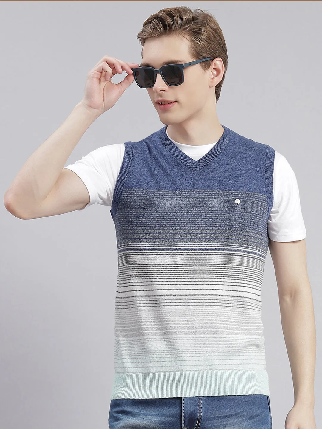 Men Blue Stripe V Neck Sleeveless Sweaters/Pullovers