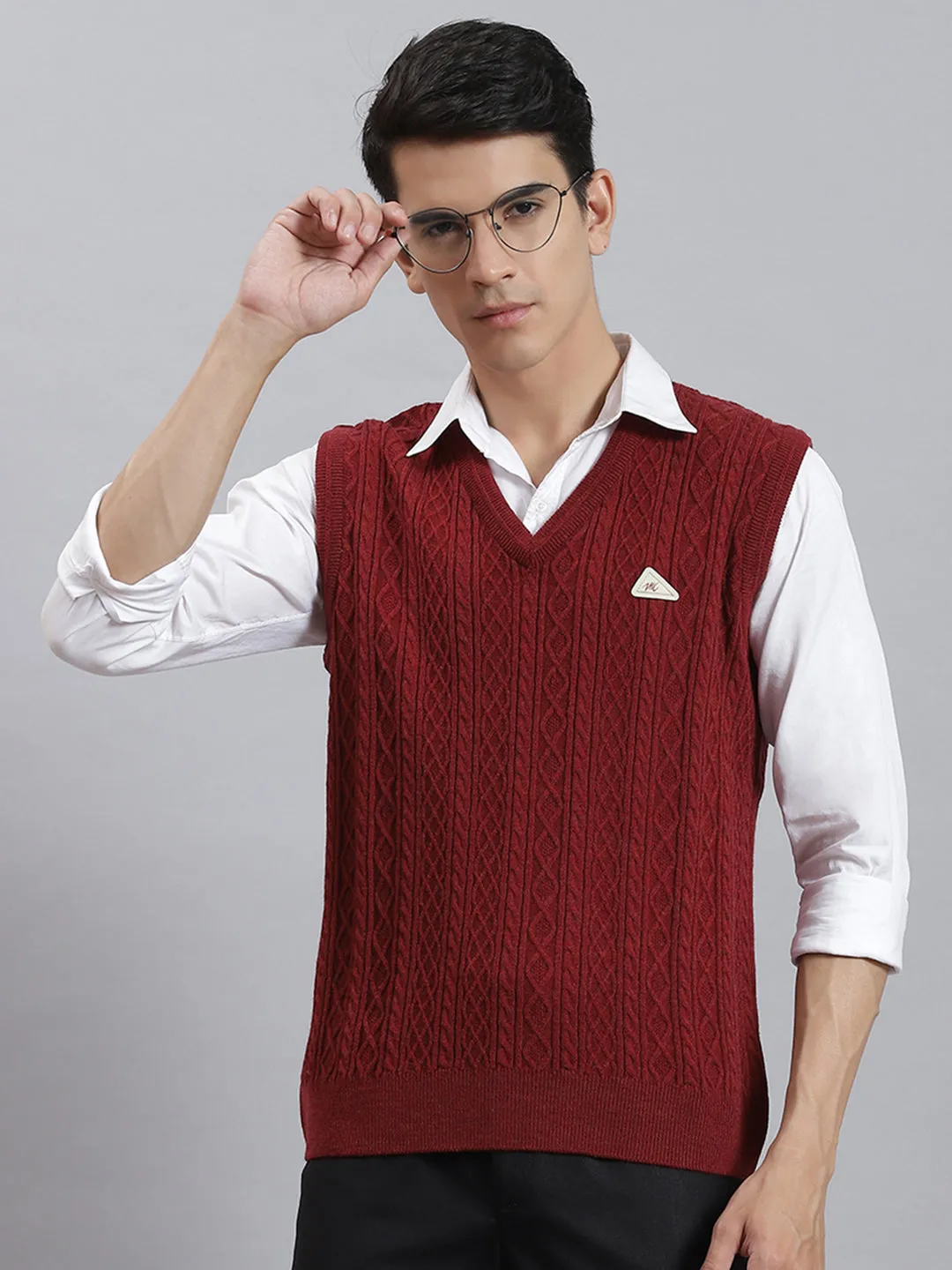 Men Maroon Self Design V Neck Sleeveless Sweaters/Pullovers