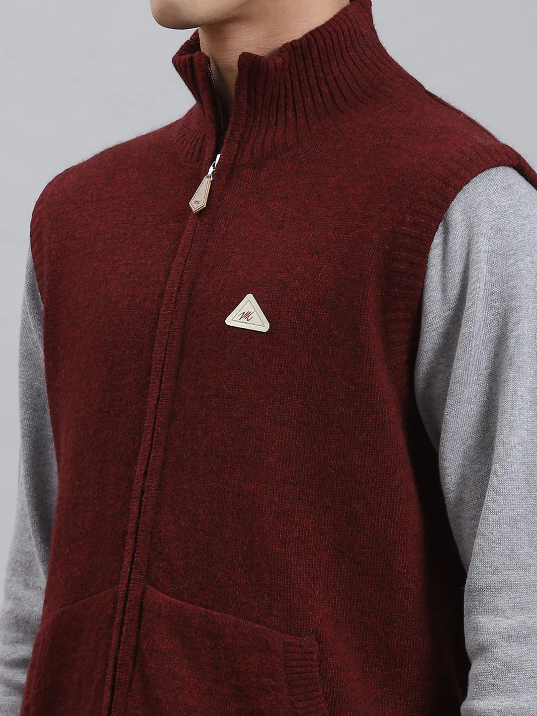 Men Maroon Solid Stand Collar Sleeveless Sweaters/Pullovers